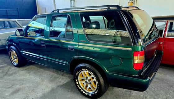 CHEVROLET BLAZER 4.3 SFI DLX EXECUTIVE 4X2 V6 12V GASOLINA 4P AUTOMÁTICO